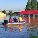 Rescue Efforts Intensify After Dongting Lake Dike Breach in Central China video poster