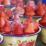 Retro_Revival__Enamel_Bowl_Strawberry_Cakes_Trend_Across_China