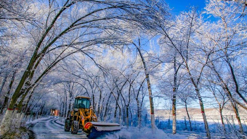 Rime_Adorns_Urumqis_Shuimogou_Scenic_Area_as_Major_Snow_Begins - Khabar Asia Rime Adorns Urumqi's Shuimogou Scenic Area as Major Snow Begins