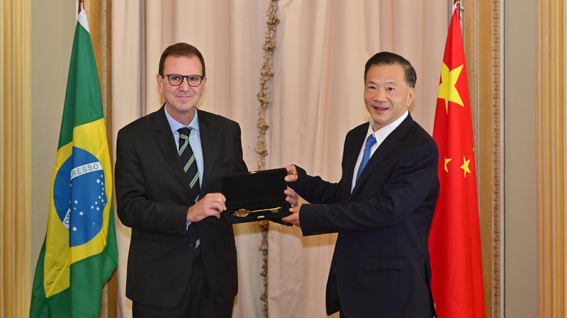 Rio_Mayor_and_CMG_President_Join_Forces_to_Boost_Brazil_China_Cultural_Ties - Khabar Asia Rio_Mayor_and_CMG_President_Join_Forces_to_Boost_Brazil_China_Cultural_Ties