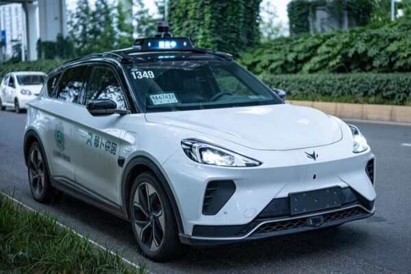 Robotaxis_Surge_in_Wuhan__Exploring_China_s_Autonomous_Driving_Revolution