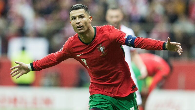 Ronaldo_Shines_as_Portugal_Secure_Third_Straight_Win_in_Nations_League - Khabar Asia Ronaldo_Shines_as_Portugal_Secure_Third_Straight_Win_in_Nations_League