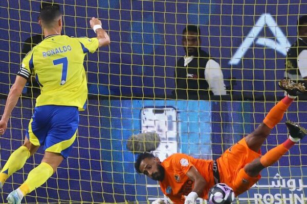 Ronaldo’s Penalty Propels Al Nassr to 2-0 Victory Over Al Wehda Ronaldo_s_Penalty_Propels_Al_Nassr_to_2_0_Victory_Over_Al_Wehda