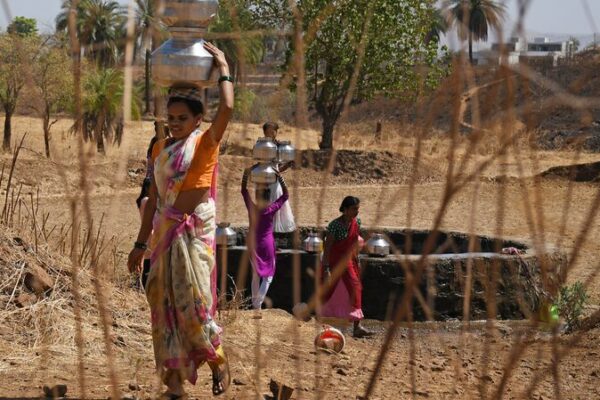 Rural India’s Water Crisis Deepens as Mumbai’s Thirst Grows Rural India's Water Crisis Deepens as Mumbai's Thirst Grows