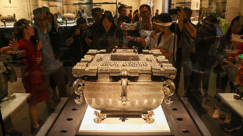 San Francisco Welcomes Rare Hubei Cultural Relics Exhibition