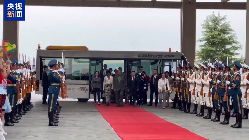 Sao_Tome_and_Principe_PM_Arrives_in_Beijing_for_2024_FOCAC_Summit - Khabar Asia Sao_Tome_and_Principe_PM_Arrives_in_Beijing_for_2024_FOCAC_Summit