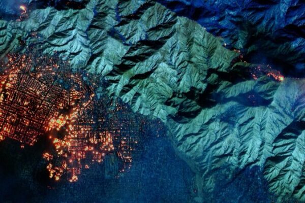 Satellite Images Reveal Devastating California Wildfires Near Los Angeles Satellite_Images_Reveal_Devastating_California_Wildfires_Near_Los_Angeles