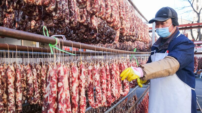 Savoring Tradition: Chinese New Year Sausages in Southern China