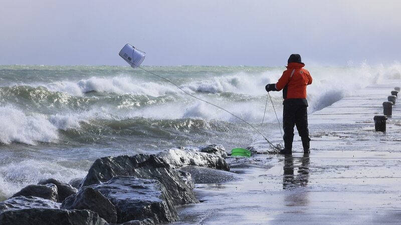Scientists Scramble as Great Lakes Ice Vanishes, Signaling Global Climate Concerns