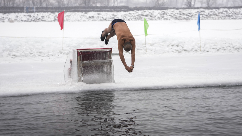 Seniors_Embrace_Winter_Swimming_in_Harbin_s_Icy_Songhua_River