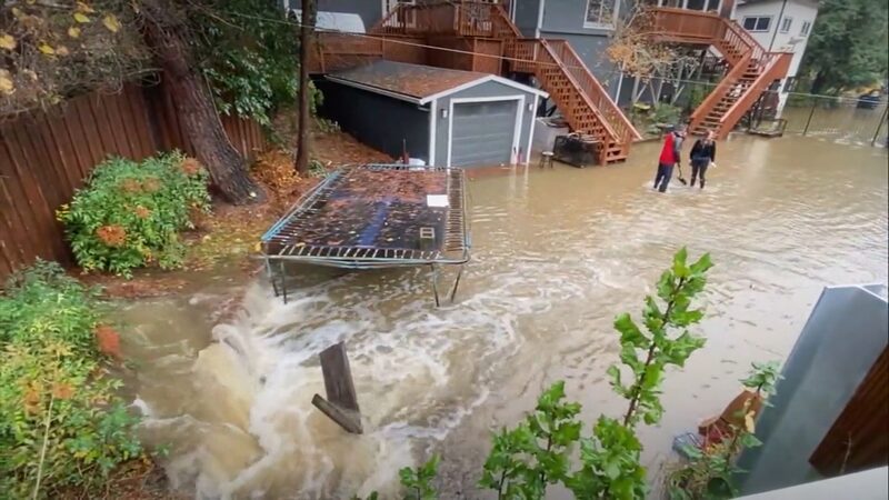 Severe_Weather_Sweeps_Across_U_S__Ahead_of_Thanksgiving_Travel video poster