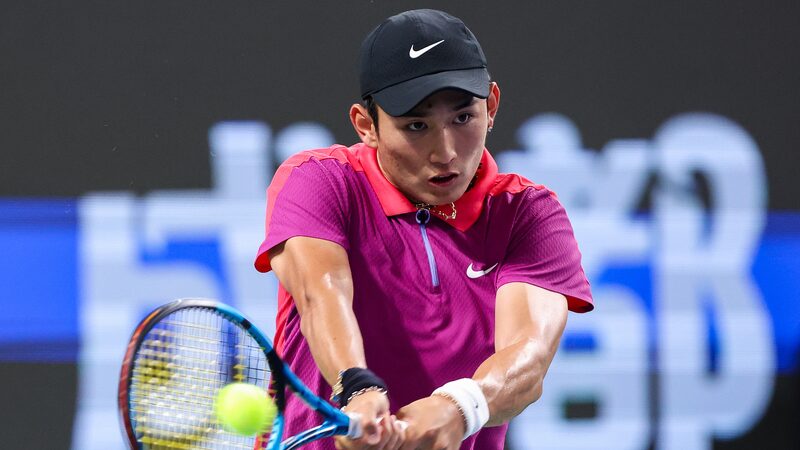 Shang_Juncheng_Advances_to_Chengdu_Open_Quarterfinals_with_Comeback_Win