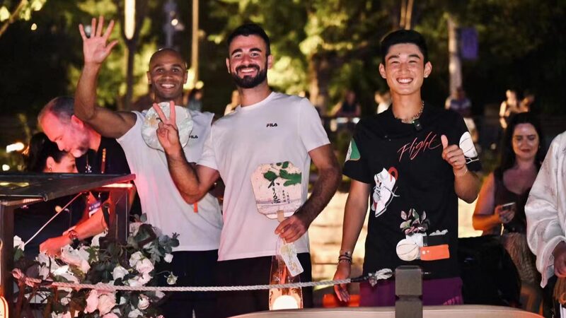 Shang_Juncheng_Celebrates_Mid_Autumn_Festival_with_Family_Before_Chengdu_Open_Debut