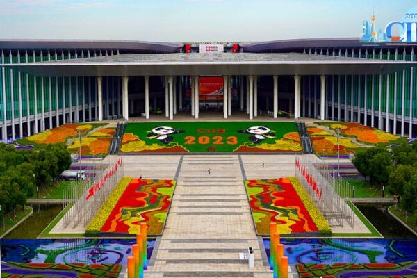 Shanghai Hosts Sixth China International Import Expo, Returning to Pre-Pandemic Scale Shanghai Hosts Sixth China International Import Expo, Returning to Pre-Pandemic Scale video poster