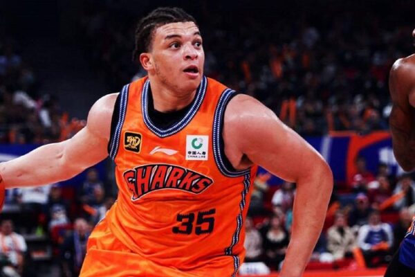 Shanghai_Sharks_Break_Six_Game_Losing_Streak_with_Dominant_Win_over_Zhejiang_Golden_Bulls