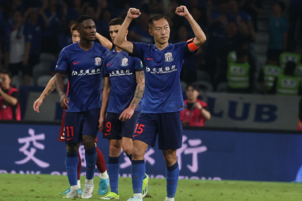 Shanghai_Shenhua_Overtake_Shanghai_Port_in_Dramatic_CSL_Title_Race
