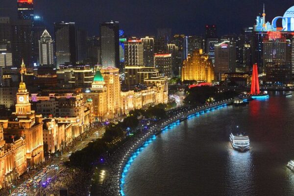 Shanghai’s Skyline: A Blend of Historic Charm and Modern Marvels Ahead of the 6th CIIE Shanghai's Skyline: A Blend of Historic Charm and Modern Marvels Ahead of the 6th CIIE video poster