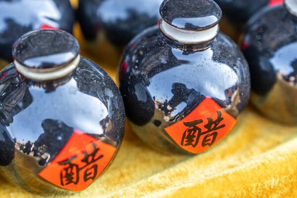 Shanxi_s_Vinegar_Obsession__A_Taste_of_Tradition_in_Northern_China