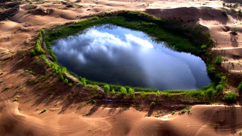 Shapotou_s_Green_Transformation__Pushing_Back_the_Tengger_Desert video poster