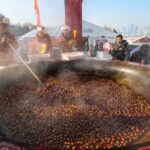 Shenyang_Celebrates_First_Ice_and_Snow_Hotpot_Festival_with_Giant_4_Meter_Hotpot