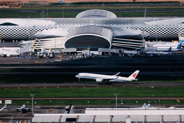Shenzhen Airport Braces for Influx as Chunyun Travel Rush Begins Shenzhen_Airport_Braces_for_Influx_as_Chunyun_Travel_Rush_Begins