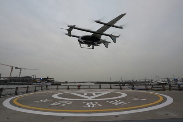 Shenzhen Makes History with World’s First eVTOL ‘Air Taxi’ Demonstration Flight Shenzhen Makes History with World's First eVTOL 'Air Taxi' Demonstration Flight