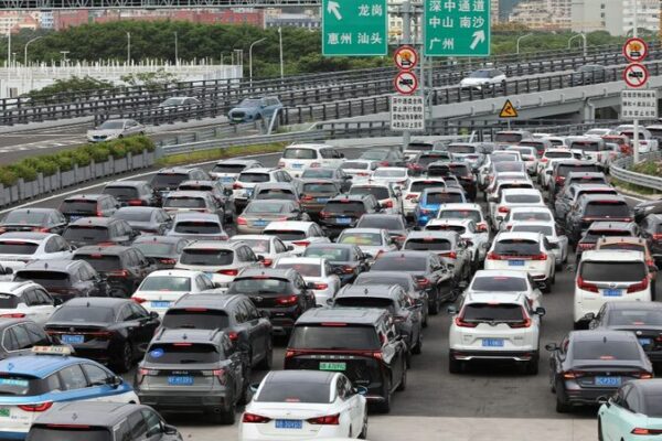 Shenzhen_Zhongshan_Link_Sees_Traffic_Surge_Past_2_Million_Vehicles