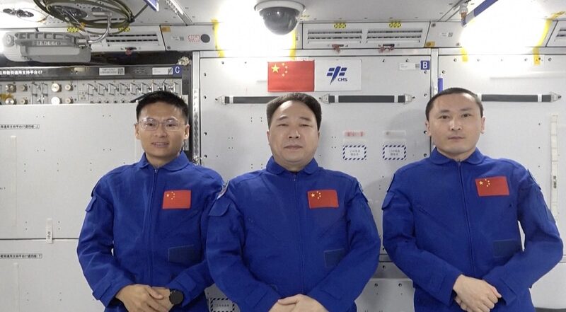 Shenzhou-16_Crew_Delivers_Fourth_Tiangong_Class_Lecture_from_China_Space_Station_poster - Khabar Asia Shenzhou-16 Crew Delivers Fourth 'Tiangong Class' Lecture from China Space Station video poster
