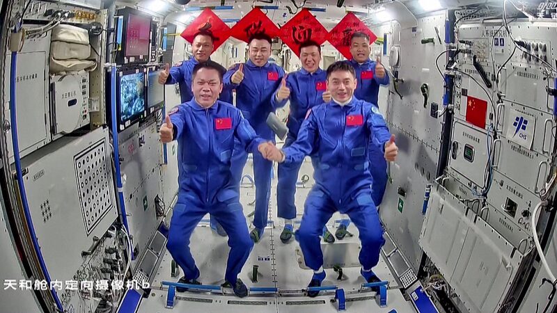 Shenzhou-17_Astronauts_Dock_with_Chinese_Space_Station_Begin_New_Mission - Khabar Asia Shenzhou-17 Astronauts Dock with Chinese Space Station, Begin New Mission
