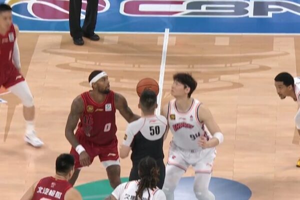 Shorthanded_Beijing_Ducks_Edge_Shanghai_Sharks_in_Overtime_Thriller