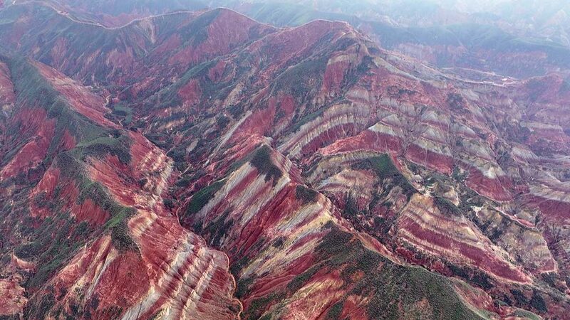 Shuimo_Danxia_in_Lanzhou__A_Geological_Wonder_Dressed_in_Autumn_Green