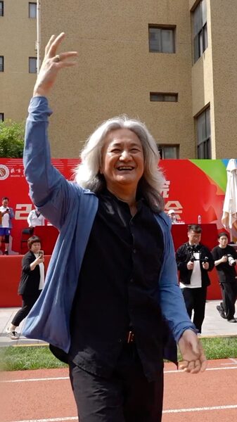 Silver-Haired_Chinese_Dance_Professor_Inspires_Millions_with_Energetic_Moves_poster - Khabar Asia Silver-Haired Chinese Dance Professor Inspires Millions with Energetic Moves video poster