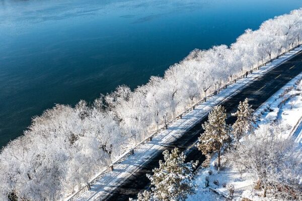Soft Rime Transforms Jilin City into a Fairy-Tale Wonderland Soft Rime Transforms Jilin City into a Fairy-Tale Wonderland