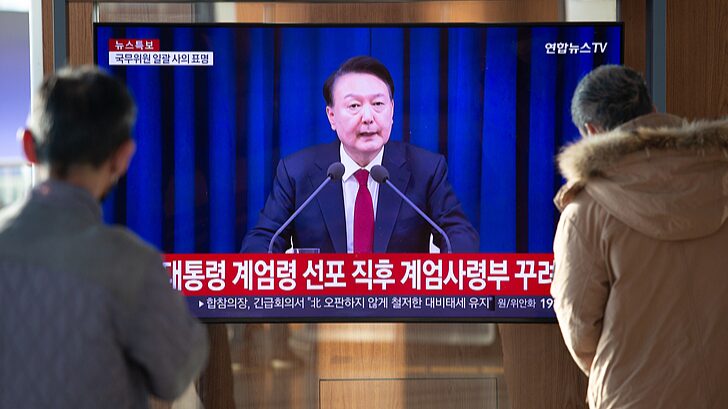 South_Korean_President_Yoon_Accepts_Defense_Minister_s_Resignation_Amid_Martial_Law_Crisis-1 - Khabar Asia South_Korean_President_Yoon_Accepts_Defense_Minister_s_Resignation_Amid_Martial_Law_Crisis