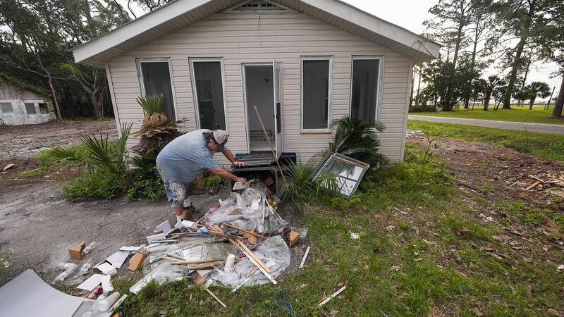 Southeast_US_Faces_Daunting_Cleanup_After_Deadly_Hurricane_Helene - Khabar Asia Southeast_US_Faces_Daunting_Cleanup_After_Deadly_Hurricane_Helene
