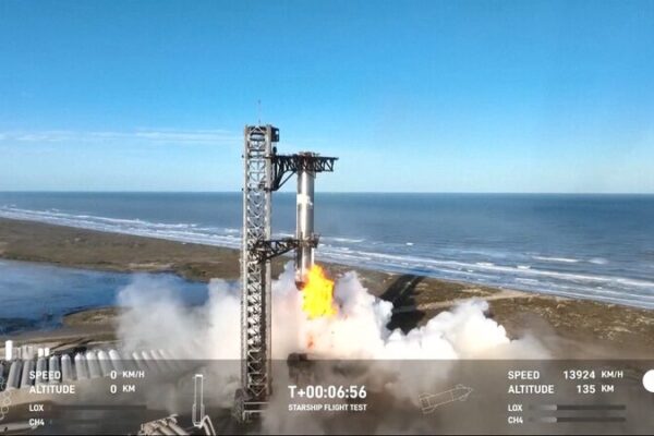 SpaceX Loses Contact with Spacecraft After Successful Booster Catch SpaceX_Loses_Contact_with_Spacecraft_After_Successful_Booster_Catch video poster