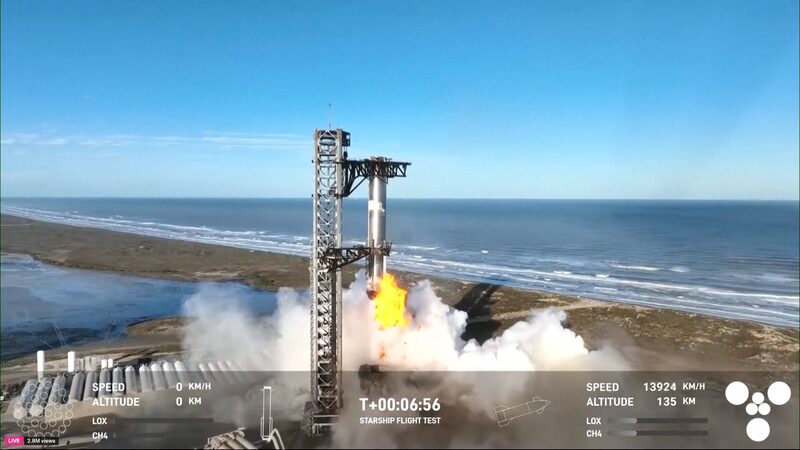 SpaceX_Loses_Contact_with_Spacecraft_After_Successful_Booster_Catch video poster