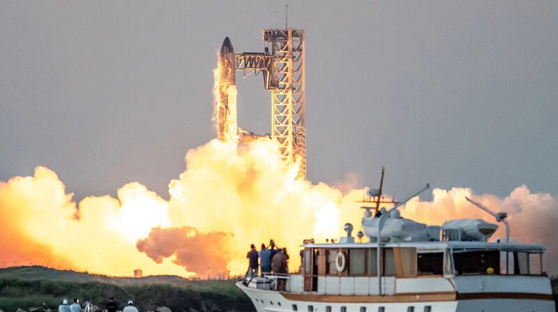 SpaceX_s_Starship_Booster_Caught_by_Mechanical__Chopsticks__in_Historic_Test_poster - Khabar Asia SpaceX_s_Starship_Booster_Caught_by_Mechanical__Chopsticks__in_Historic_Test video poster