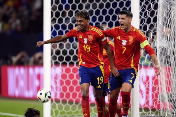 Spain Edges Past Italy 1-0 to Advance in Euro 2024 Spain Edges Past Italy 1-0 to Advance in Euro 2024