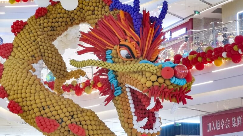 Spectacular_Balloon_Dragon_Soars_in_Anhui_Mall_Celebrating_Upcoming_Lunar_New_Year - Khabar Asia Spectacular Balloon Dragon Soars in Anhui Mall Celebrating Upcoming Lunar New Year