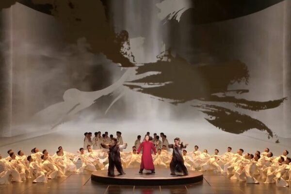 Spring Festival Gala Unites Calligraphy and Martial Arts in ‘The Pen Writes the Dragon and Snake’ Spring_Festival_Gala_Unites_Calligraphy_and_Martial_Arts_in__The_Pen_Writes_the_Dragon_and_Snake_
