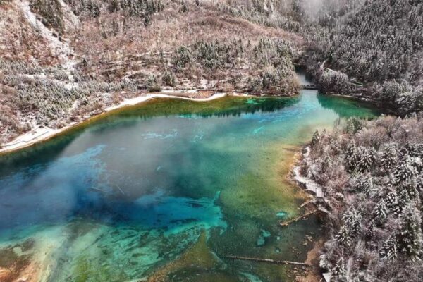 Spring Snow Transforms Jiuzhaigou National Park into a Winter Wonderland Spring Snow Transforms Jiuzhaigou National Park into a Winter Wonderland