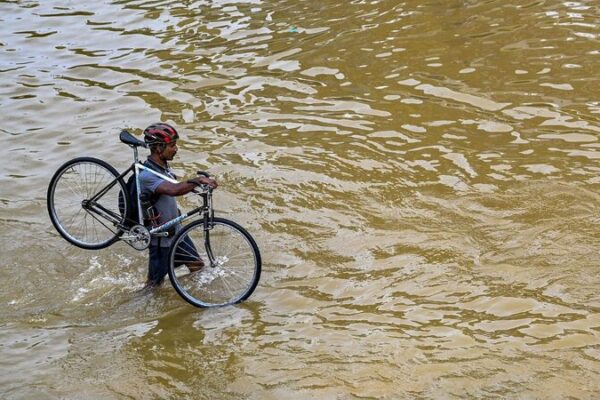 Sri Lanka Closes Schools as Floods and Mudslides Claim 16 Lives
