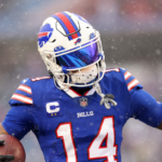 Stefon Diggs to Become Free Agent After 2024 as Houston Texans Restructure Contract