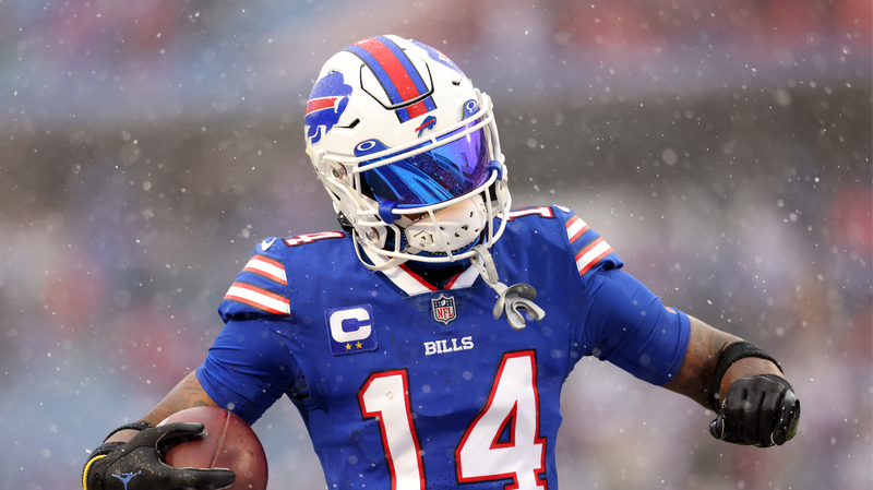 Stefon Diggs to Become Free Agent After 2024 as Houston Texans Restructure Contract