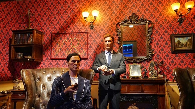 Step_into_Sherlock_Holmes_World_at_Hebei_Museums_Special_Exhibition - Khabar Asia Step into Sherlock Holmes' World at Hebei Museum's Special Exhibition