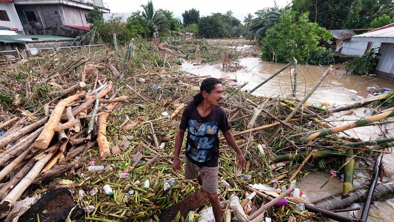 Storm_Trami_Strikes_Vietnam__Philippine_Death_Toll_Reaches_110