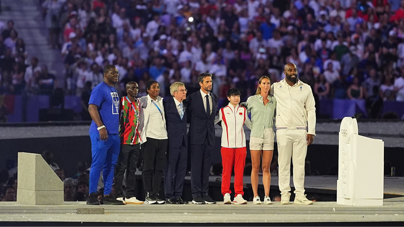 Sun_Yingsha_Represents_Asian_Athletes_at_Paris_2024_Closing_Ceremony_poster - Khabar Asia Sun_Yingsha_Represents_Asian_Athletes_at_Paris_2024_Closing_Ceremony video poster