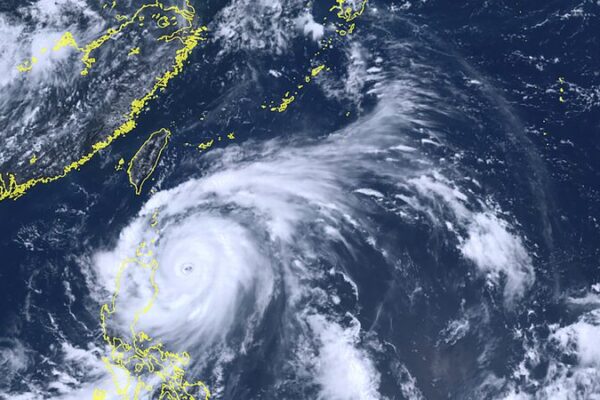 Super_Typhoon_Doksuri_Threatens_Chinese_Mainland_with_Heavy_Winds_and_Rain_poster - Khabar Asia Super Typhoon Doksuri Threatens Chinese Mainland with Heavy Winds and Rain video poster