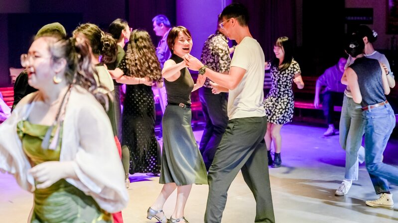 Swing_into_the_Night_at_Montreux_Jazz_Festival_China_in_Suzhou - Khabar Asia Swing_into_the_Night_at_Montreux_Jazz_Festival_China_in_Suzhou